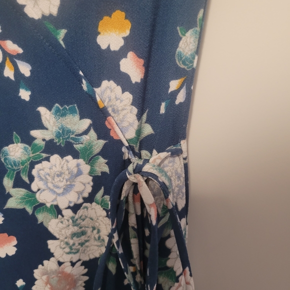 Aeropostale Navy Floral Faux Wrap Dress Small | V Neck Summer Fit & Flare - Picture 6 of 7